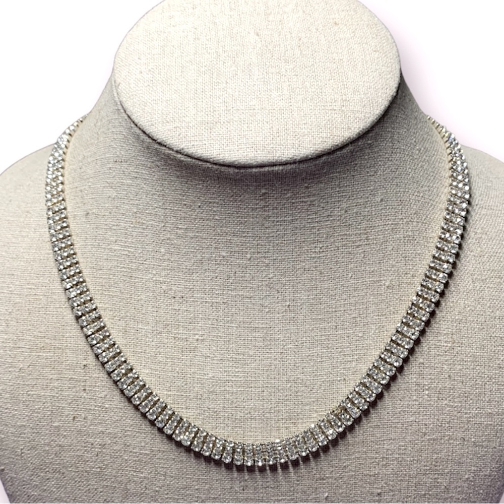 Occasion Womens Silver Tone Elegant Romantic Taylor Swift Style Necklace Gift